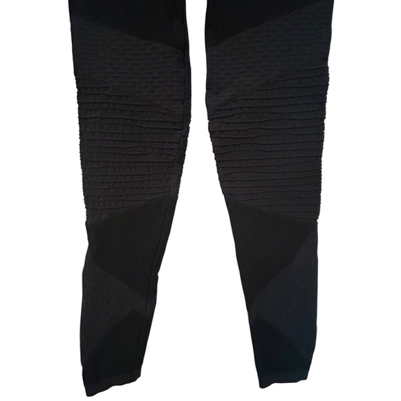 Spanx Women’s Seamless Look At Me‎ Now Moto Leggings  Sz S - Picture 7 of 8